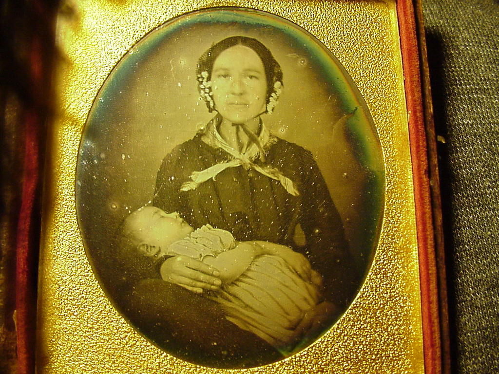 momma-with-baby