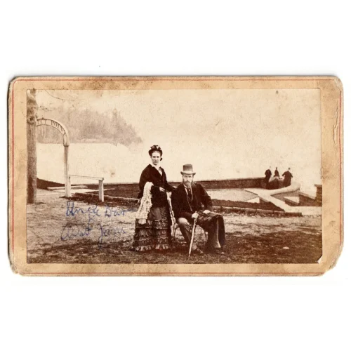 APH0291 1870s CDV Landscape of a Couple at Prospect Point Niagara Falls