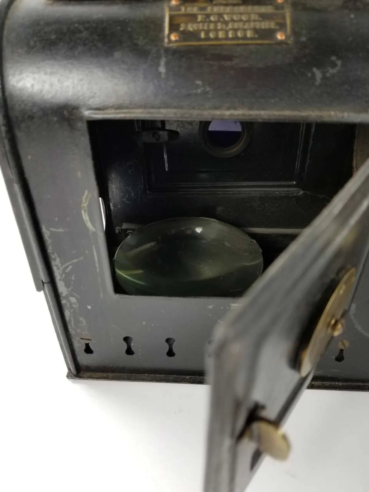 19TH CENTURY MAGIC LANTERN