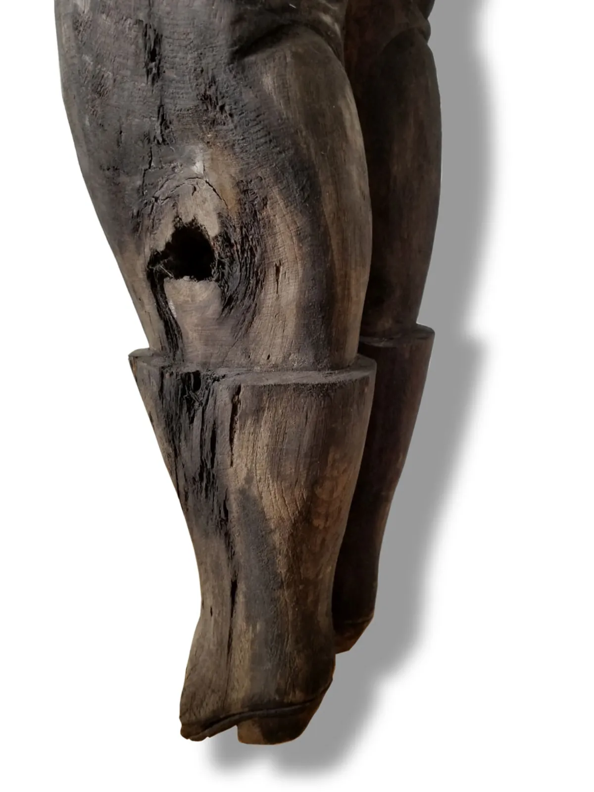 MA021-Hang-Man-Side-Boots Carved wooden figure – the hanging sheriff