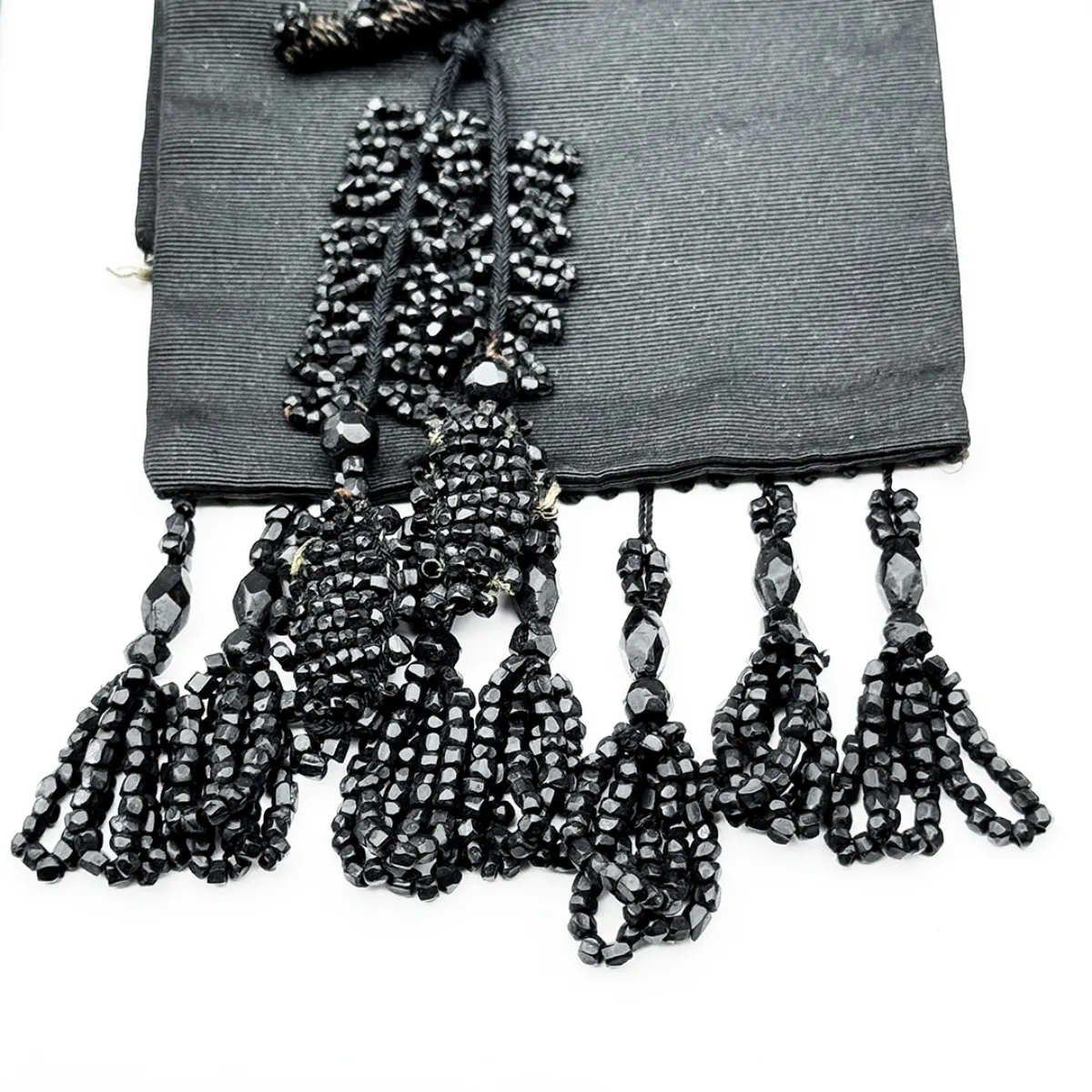 MA1763 Victorian Era Mourning Fashion Accessories
