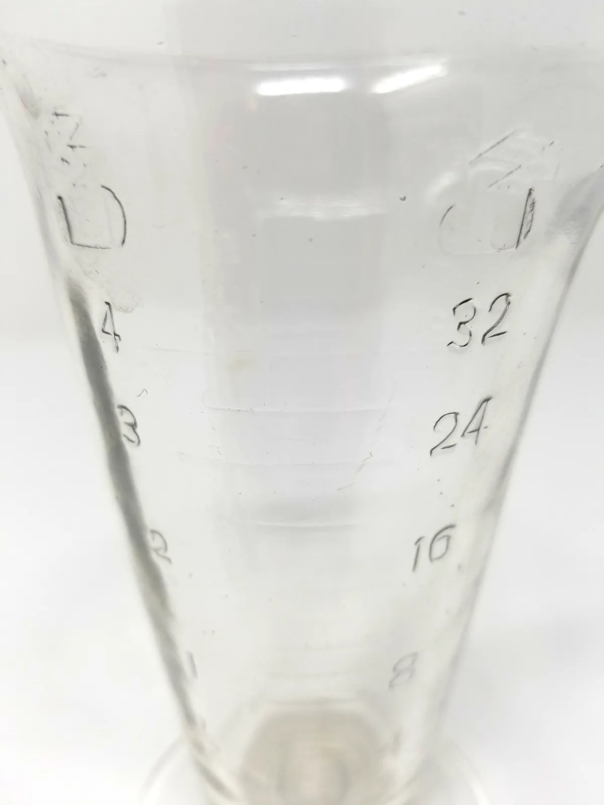 Medical or Scientific Measure with Spout