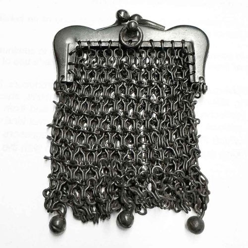 FR012 — Antique French Mesh Mourning Coin Purse, Gunmetal Finish Victorian era French chain mesh mourning coin purse in gunmetal black with working clasp